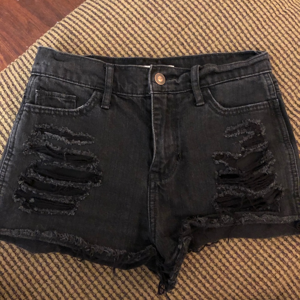 HOLLISTER high rise black jean shorts
